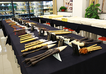 設(shè)施與文化 文化用品在現(xiàn)代社會中的角色與價值